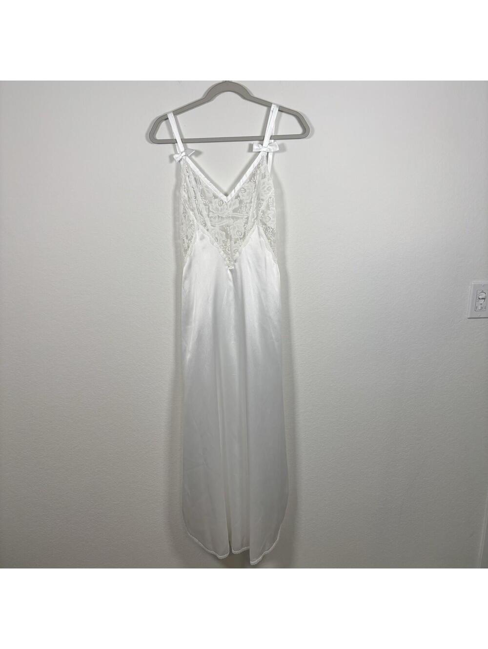 VTG Lily Of France White Sayin Nightgown Lacy Bride Made In USA Union Made Sz S